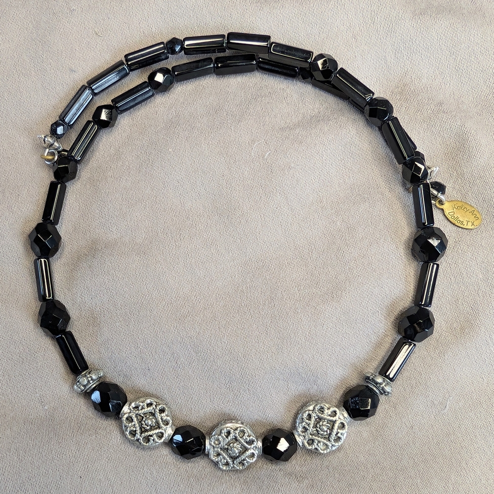 Vintage Katzy Ann  Beaded Choker Necklace